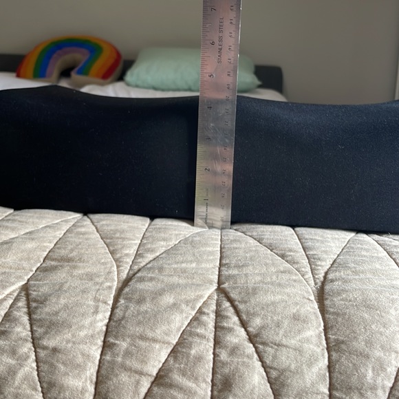 BBL sitting cushion. Very firm for all day sitting and comfortability. - Picture 4 of 6